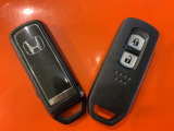 便利なスマートキー。ボタンひとつで開錠できます。