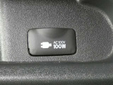 ノートパソコンなど家庭用電源の電化製品が100Wまで使用できます。