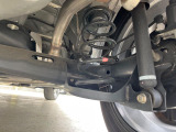 お車を安心してお乗りいただく為には、足回りの定期点検が欠かせません。サービスサポート(有償保証)では無料点検もご提供しており、安心のカーライフをお過ごしいただけるサポート体制が整っています。