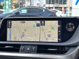 【メーカー純正ナビ】インテリアに溶け込むスタイリッシュな「専用設計」メーカーナビを装備♪視認性や操作性など基本性能にも優れ、より上質なカーライフをお楽しみいただけます。