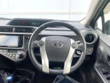 【純正革巻きステアリング】上質な革を使用することで、手にしっかり馴染みとても運転しやすいハンドルです♪