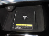 ワイヤレス充電器がついています。対応スマートフォンを置くだけで充電が可能です。