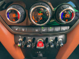 お支払いはMINIバリューローン(残価設定型ローン)がございます。お客様のご要望をお伺いし、お客様に合ったプランをご案内致します。ボーナス払いの併用可。お気軽にご相談下さい。