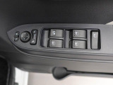 当社は購入後のアフターケアを大切にしております。納車後、1ヶ月無料点検、半年ごとにあんしん点検、12ヶ月法定点検の誘致をします。また車検までの点検をセットにした『ワンダフルパスポート』を販売中です。