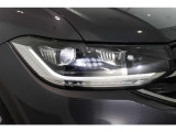 LEDヘッドライト+LEDテールランプ付き。高い視認性を確保しながら、消費電力の少なさと長寿命を実現させた次世代のライトです。