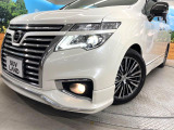 【シーケンシャルターンランプ付きLEDヘッドライト】人気の『流れるウィンカー』付きのLEDヘッドライトを装備♪高級感はもちろん、点灯時は存在感たっぷりで他車からも認識されやすく安心です。