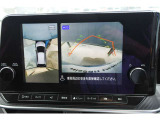 アラウンドビューモニター、まるで上空から見下ろししているかの映像がナビ画面で確認でき、安心して駐車をサポートすることができます。