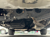 【下回り】目立つ錆や腐食もなくきれいな状態です!もちろん納車前には法定点検を実施致します!//