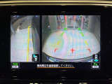 【サイド&バックカメラ】停車・駐車時に死角になりがちな運転席から見えづらいサイドとリアの障害物を確認できます!雨天時や夜間などは特に活躍してくれるアイテムです。