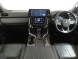 納車前にレクサスボディーコートをお勧めさせていただいております。CPOとCPO外車両がございますので、詳しくはスタッフまでお問い合わせください。