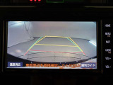 バックガイドモニターで、後方を確認しながら安心して駐車することができます。運転初心者も熟練者も必須の機能ですよ!