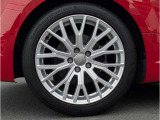 さらにはご納車後のカーライフを想定し、各機関・電気系統のチェック、ロードテストも行いますので、ご遠方のお客様もご安心下さいませ。