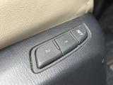 【運転席メモリー機能付きパワーシート】ドライバーごとに設定したシート位置を記憶して、ボタン一つで切り替えできる便利な機能!運転する方が複数名いらっしゃるご家庭におすすめです♪