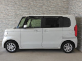オプションになりますが、ボディーコーティングもご用意しております。新車の輝きに近づき、洗車などのお手入れも楽になりますよ。
