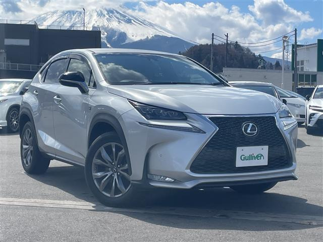 NX 200t Fスポーツ 4WD 4WD 本革シート