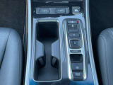 全席シートヒーターや、ブレーキホールドなど普段の運転を様々な面でサポートしてくれる安心機能が充実☆