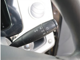 入庫時・販売時・納車前に、弊社基準の68項目に及ぶ点検整備を実施しております。