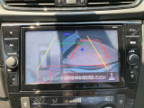 アラウンドビューモニターです☆車の前後左右にカメラがついており駐車時には上から車を見たような画面が見れますので、4方向の状況を確認することができる便利な機能です☆