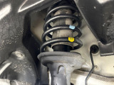 お車を安心してお乗りいただく為には、足回りの定期点検が欠かせません。サービスサポート(有償保証)では無料点検もご提供しており、安心のカーライフをお過ごしいただけるサポート体制が整っています。