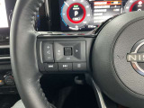 【ステアリングスイッチ】運転中に前方から目線をそらすことなくオーディオ等の操作が可能な便利機能!安心&快適なドライブを演出してくれます。