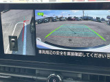 【アラウンドビューモニター】左前輪周りや前方の確認にも活用できます。