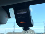 【ドライブレコーダー】ドライブレコーダー装備!走行中はもちろん、あおり運転や事故に遭遇した際、映像で記録し、万一のリスクに備えます。※記録用SDカードはお客様ご自身でご準備いただく必要があります。