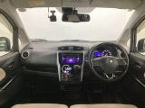 【前方視界】開放的な前方視界!運転がしやすく疲れにくいです♪窓が大きく、見通しがとっても良いおクルマですよ♪