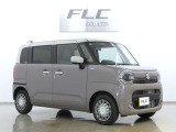 当社の届出済未使用車は、店舗に『新車おろしたて』の状態で入荷いたします。新規届出によりナンバーを取得後、店頭で丁寧に展示・保管をしています。遠方のお客様にも、安心してお勧めできるコンディションです。