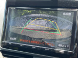 【バックカメラ】駐車時に後方がリアルタイム映像で確認できます。大型商業施設や立体駐車場での駐車時や、夜間のバック時に大活躍!運転スキルに関わらず、今や必須となった装備のひとつです!