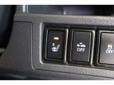 シートヒーター装備付き車!!座席に埋め込まれた電熱線によりシートを暖めることが出来る装備で、温められたシートは、寒い冬には最適です!!