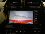 バックモニターがついていますのでバックでの駐車が苦手な方でも大丈夫です。実際のバック駐車は目視確認と合わせてお使い下さい。