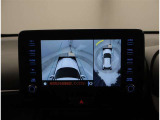 スマートキー付きです。スマートキーとは鍵を車に差し込まなくても、ドアノブを触ったりするだけで、ドアロックを解錠できます。これが凄く便利なんですよ。