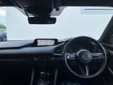 見晴らしが良く開放的な車内。視界も良好でストレス無く快適なドライブをご提供できます♪