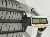 夏タイヤの残り溝は6.5mmです。スリップラインからは4.8mmとなっております。