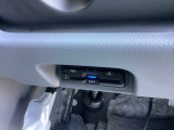 ETC車載器付。ETCが使用可能な道路通行料はキャッシュレスでスマートに走行できます。再セットアップして納車致します。