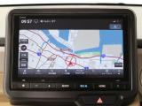 【純正8インチナビ】使いやすいナビ操作にオーディオ機能も充実!Bluetooth接続で運転中のハンズフリー電話や好みの音楽を車内に流す事が出来ます。ラインナップや車種に応じて豊富な機能が使用可能♪