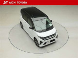 両側パワースライドドア付きだから、狭い駐車スペースなどでの乗り降りラクラク♪小さなお子さまのいるご家庭には嬉しい装備です。