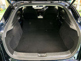 荷室は広くたくさんの日用品のお買い物をお載せできてレイアウト次第で用途が盛りだくさんです。
