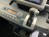 発進時から滑らかに加速する無段階変速のCVTはストップ&ゴーの多い街の中も快適です