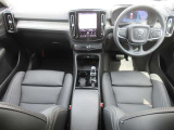 XC40 ウルトラ B4 AWD 4WD 