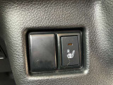 運転席シートヒーター付き!寒い日もシートは暖か!