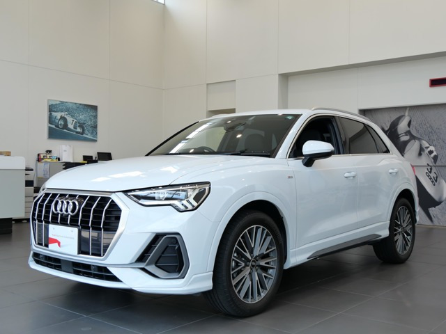 Q3 35 TFSI Sライン