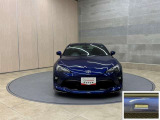 お車購入のポイントとなるフロントマスクです!シャープな目つきが印象的なデザインのヘッドランプです。