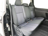 ゆとりある広々とした車内空間は、ドライブを始め買い物やレジャーなど、幅広く活躍します。一人でもみんなとでもお出かけを楽しみましょう!