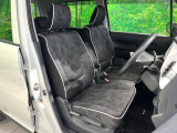 運転席シート廻りは使用感も少なく、良好な状態となっています。丁寧に使われていたことがよくわかりますね。