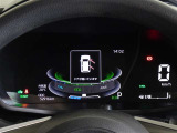 機能的で見やすいメーターです。