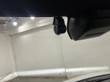 ドラレコ付きで、万が一の際も映像が残る安心装備です。初めての方でも心強く、普段の運転にも安心感がプラスされます。