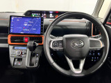 痛みの出やすい運転席シートの角、フロアマット、座面、ともに良好です
