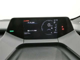 7インチのトップマウントメーターが搭載されていますのでドライバーの視線を変えることなく多彩な情報を確認することが可能です!!
