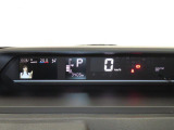 デジタルメーターのレイアウトを最適化しました。運転時のストレスを軽減し安全・安心な運転へ貢献します。